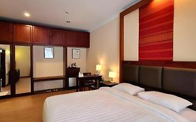 Toba Beach Hotel